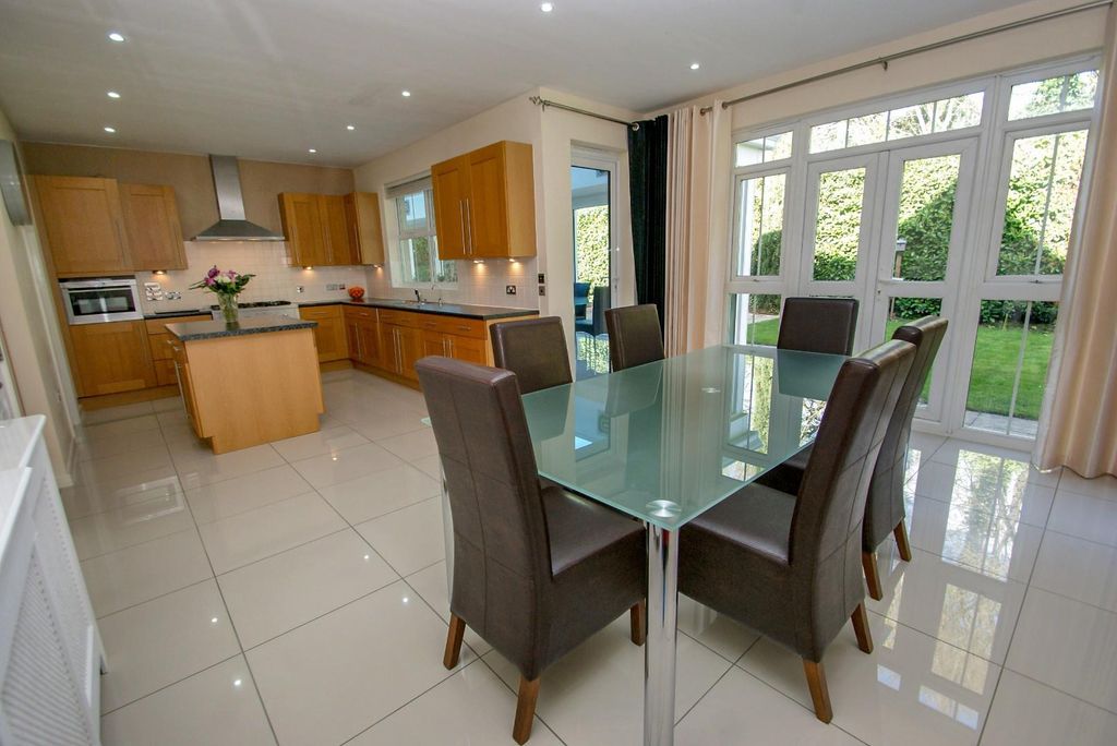 Property photo 3 of 12 2026-03-14 10.28.57.Jpg