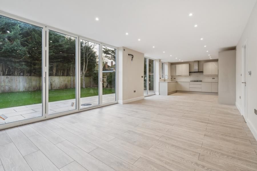 Property photo 2 of 12