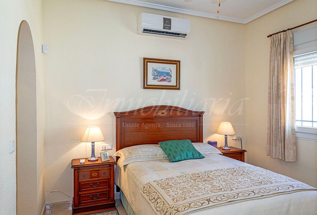 Property photo 3 of 47