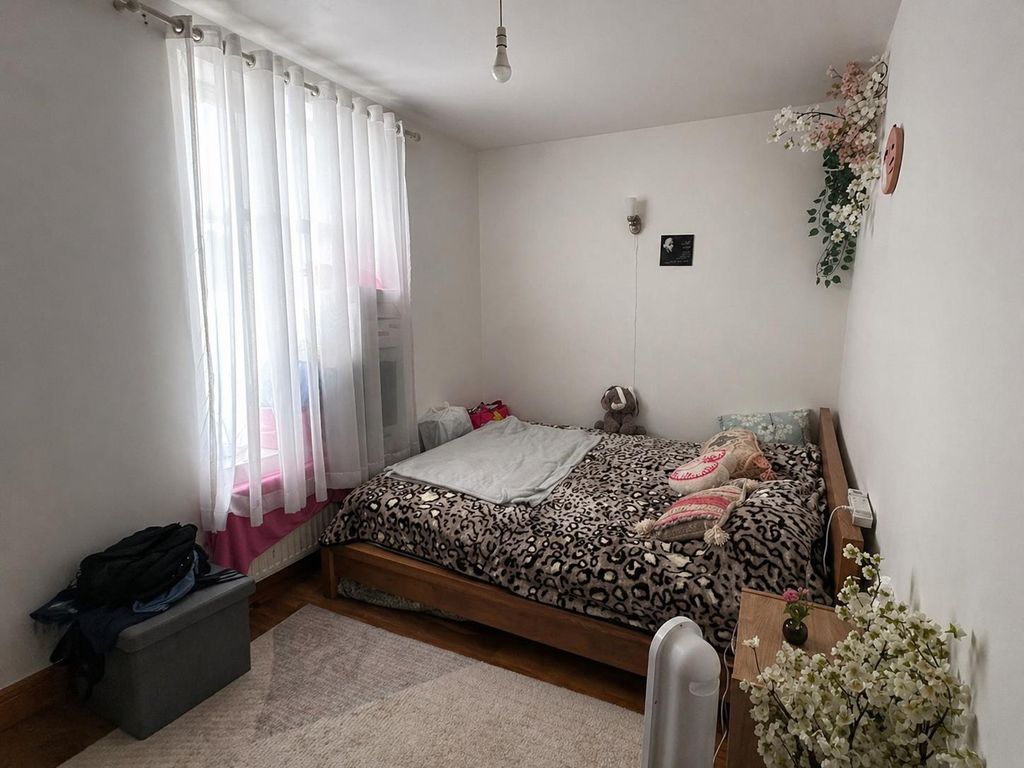 Property photo 2 of 4 Image