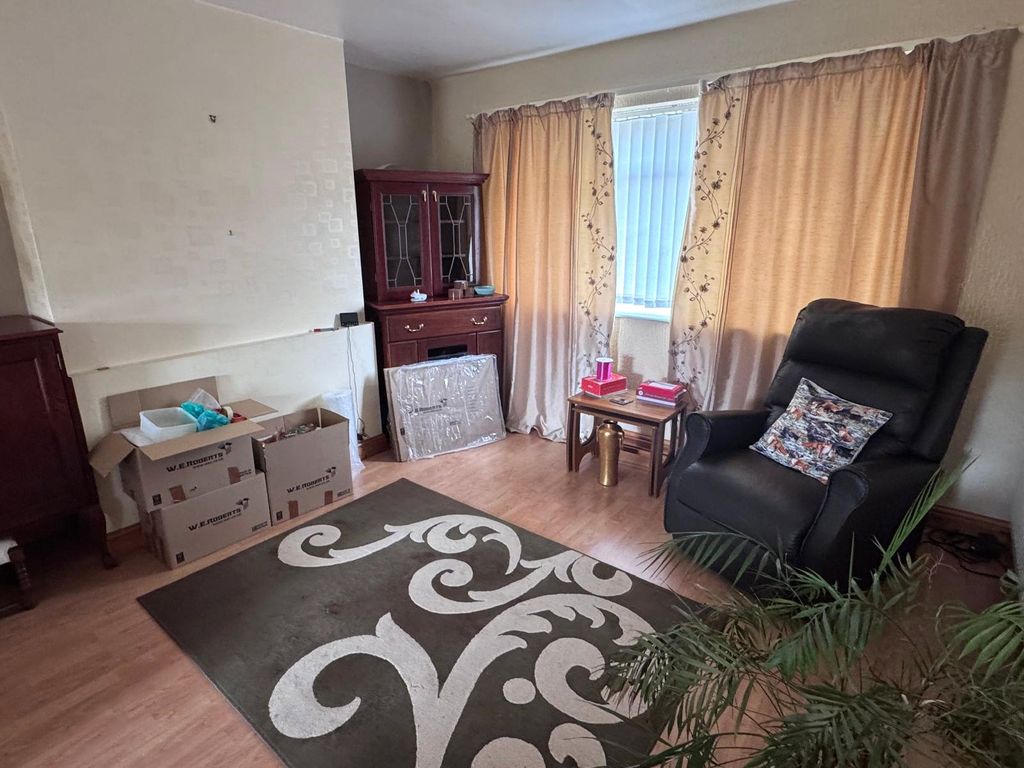 Property photo 3 of 20 Picture No. 21