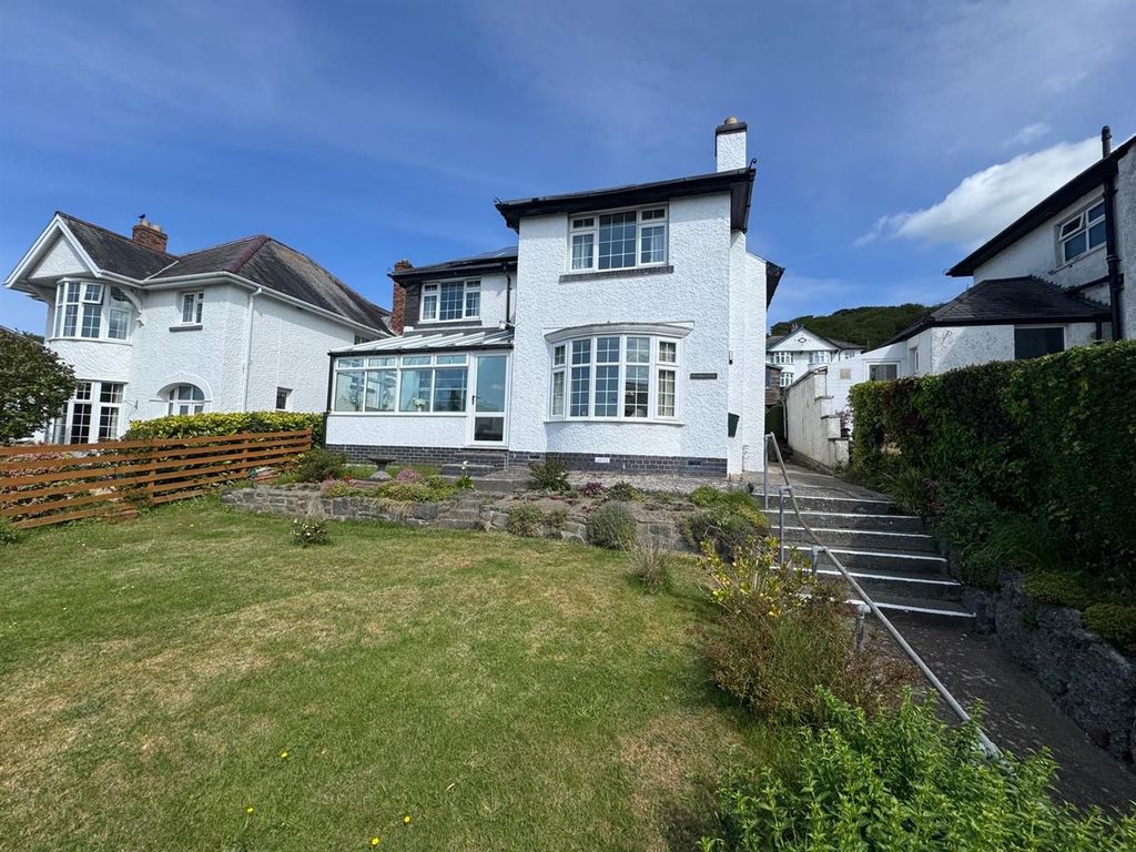 Property photo 1 of 18 Fore.Jpg