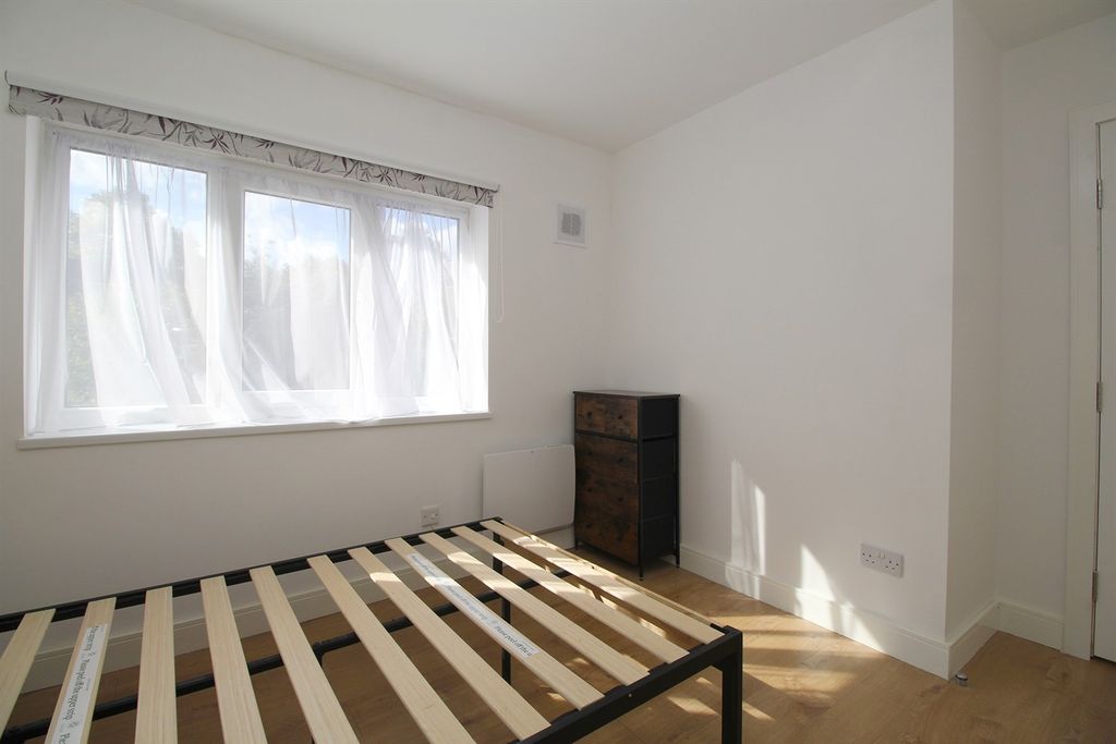 Property photo 3 of 15 Bedroom