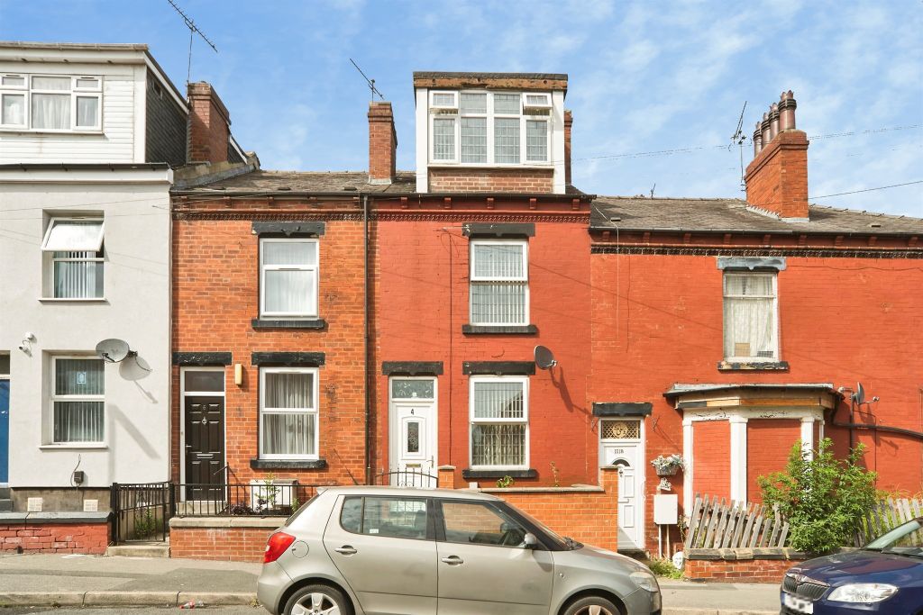 Property photo 1 of 12