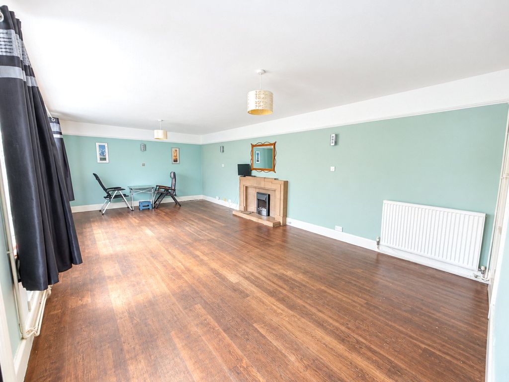 Property photo 3 of 13 Picture No. 18