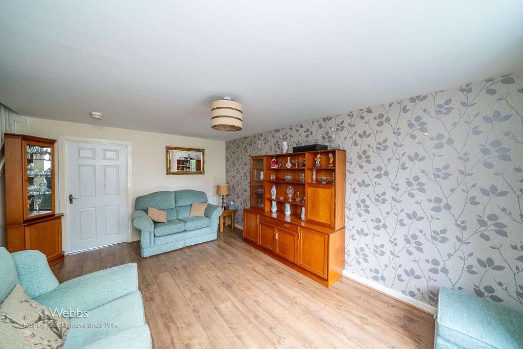 Property photo 2 of 28 Â© Webbs Estate Agents Â© (57 Of 116).Jpg