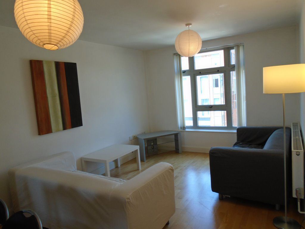 Property photo 2 of 9