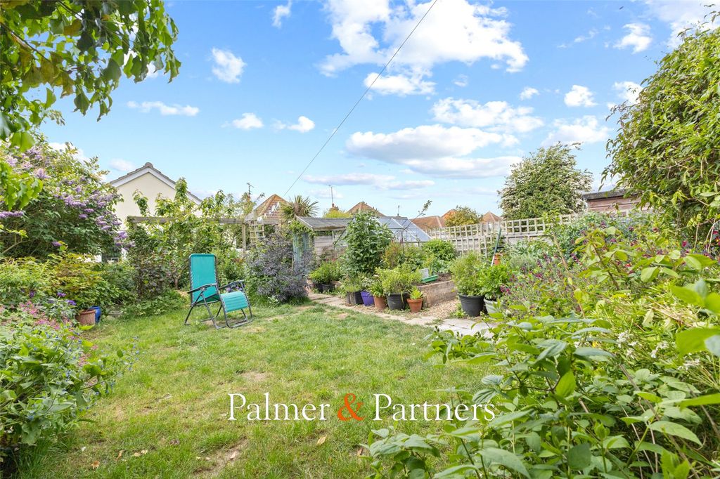 Property photo 3 of 21 Picture No. 25