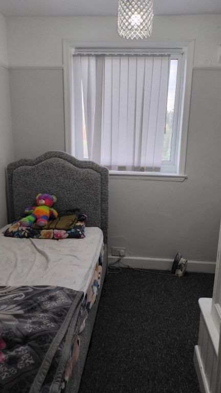 Property photo 1 of 2