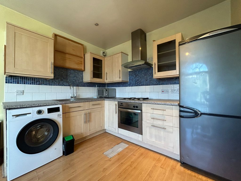 Property photo 2 of 5 Gallery