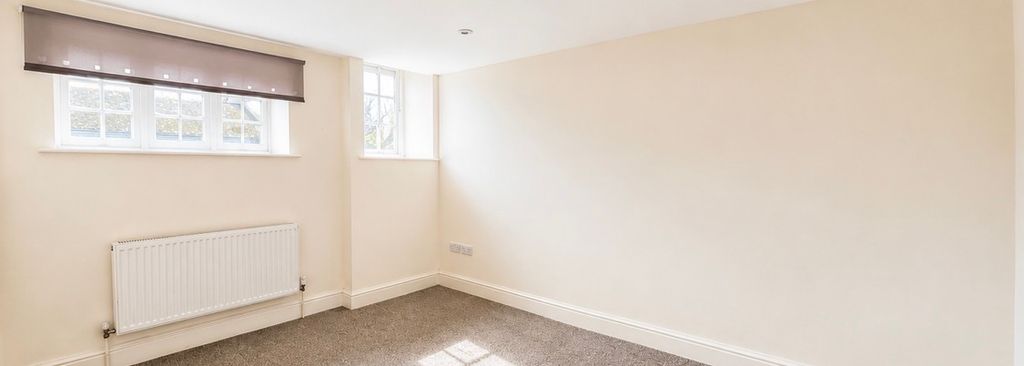 Property photo 2 of 3