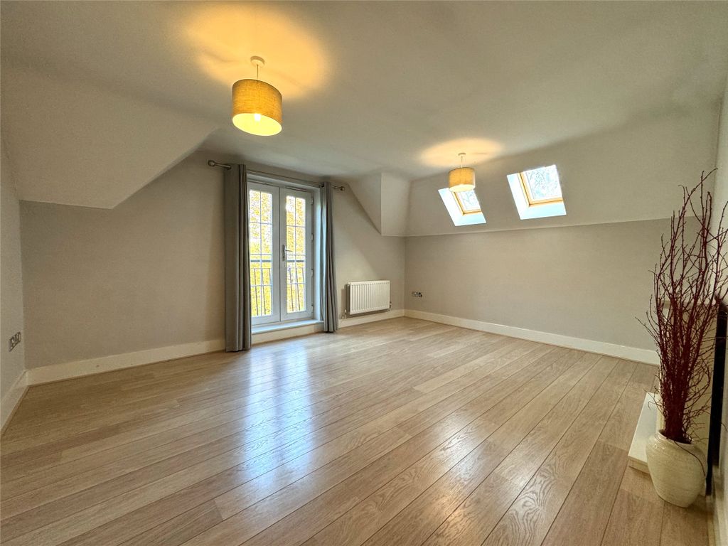 Property photo 2 of 16 Picture No. 04