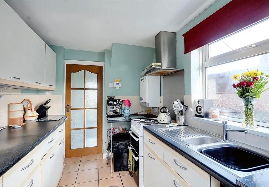 Property photo 3 of 9 O_1J9Ca8Rj810Buh731H9T18Qktmb.Jpg