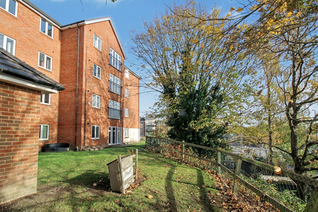 Property photo 1 of 10