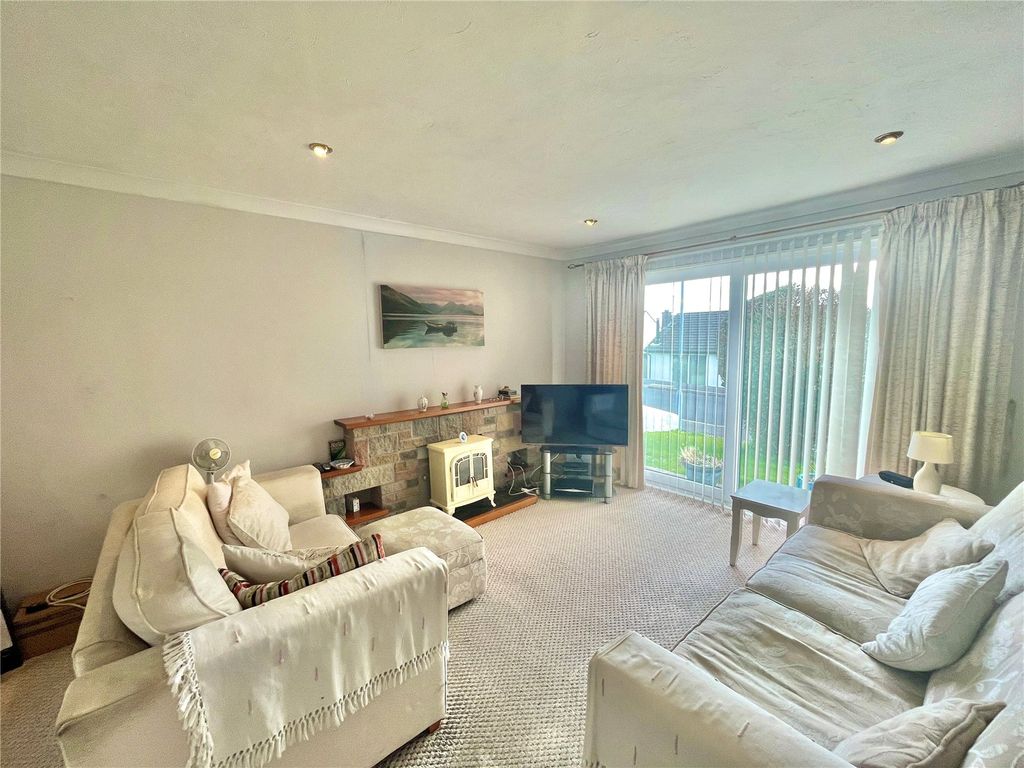 Property photo 2 of 16 Picture No. 13