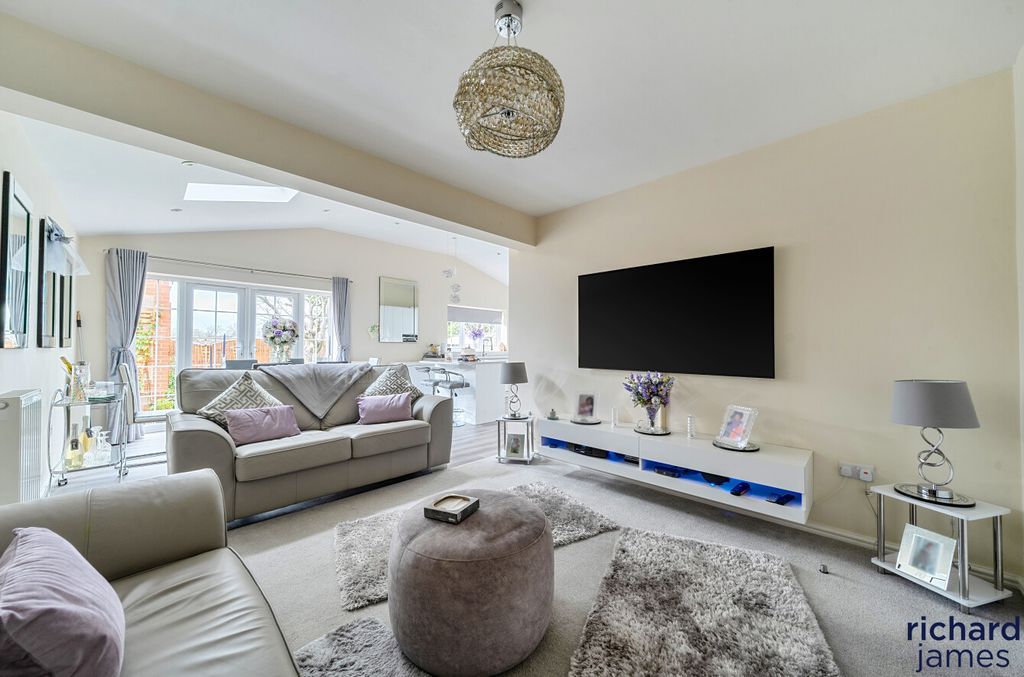 Property photo 3 of 15 43B9E470cd5E4Ffea9F5d0Df8F9c1608