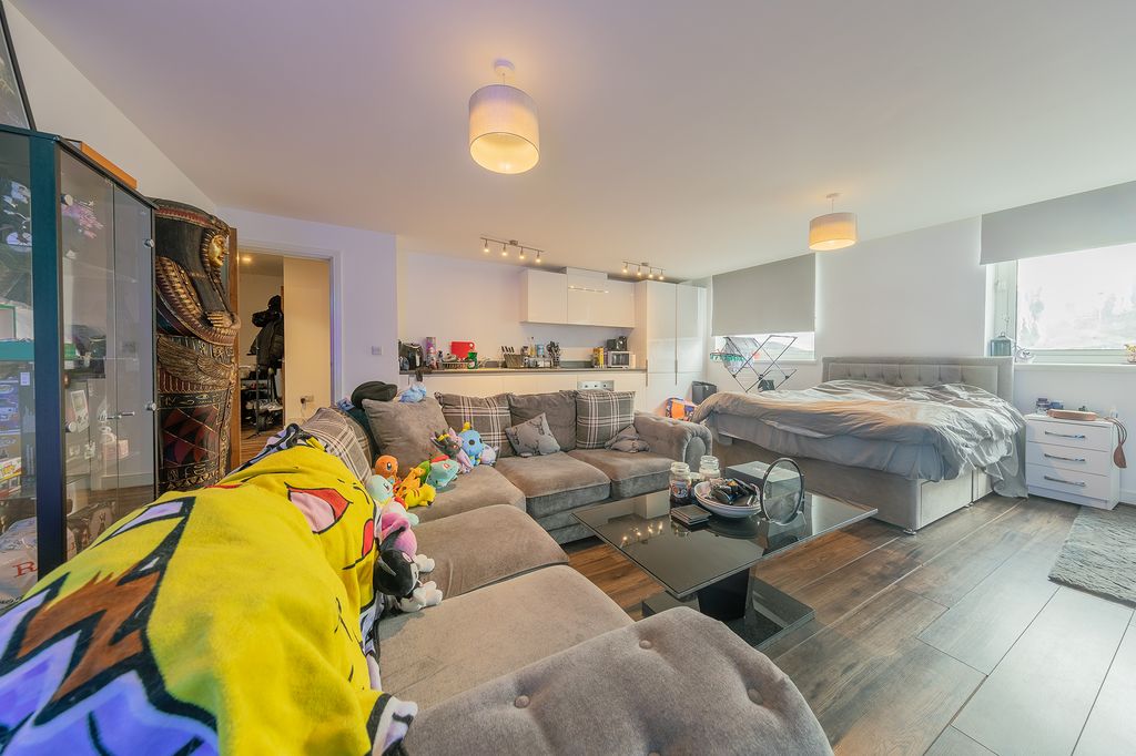 Additional image 5 of 2 bed flat for saleWaterfront West, Brierley Hill DY5