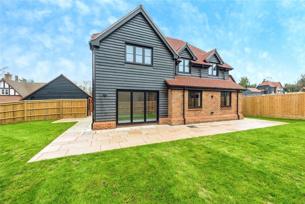 Property photo 2 of 18 Picture No. 16