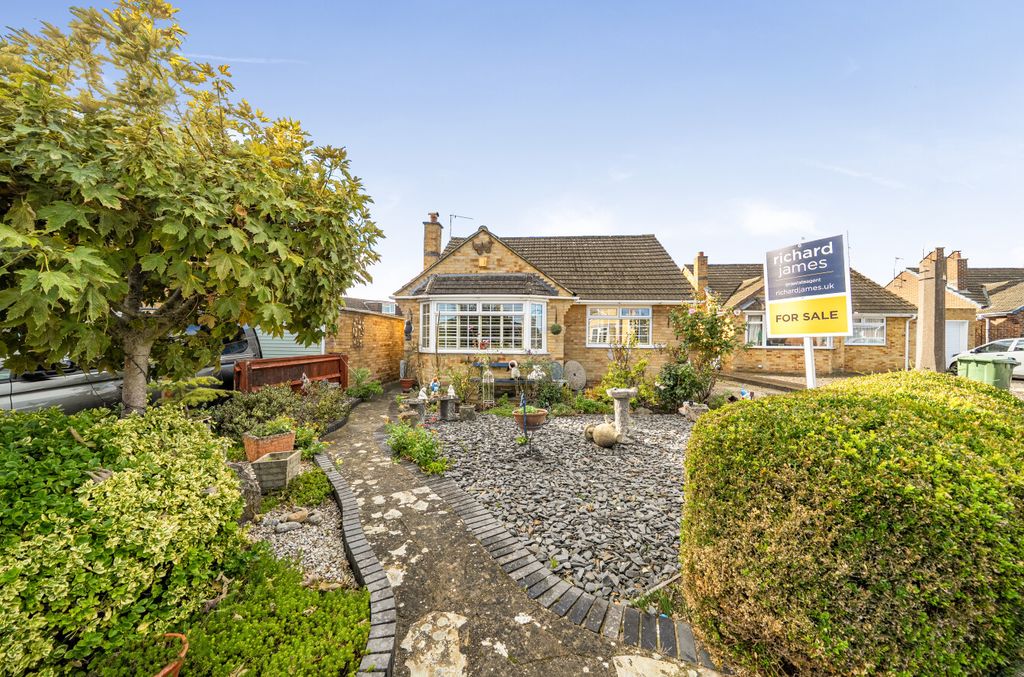 Property photo 1 of 12 15274812