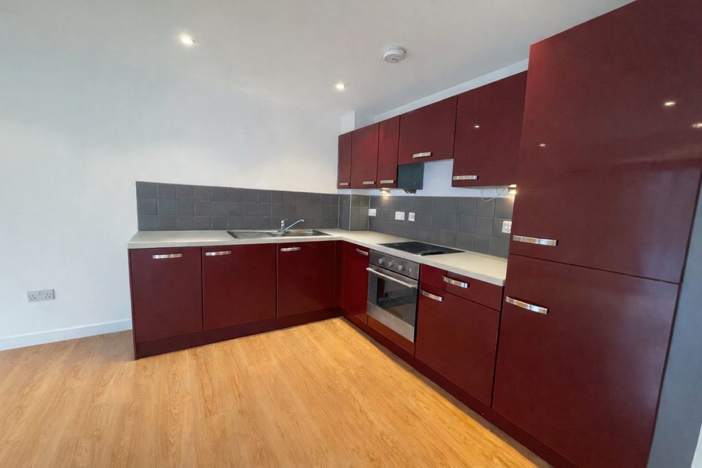 Property photo 2 of 9