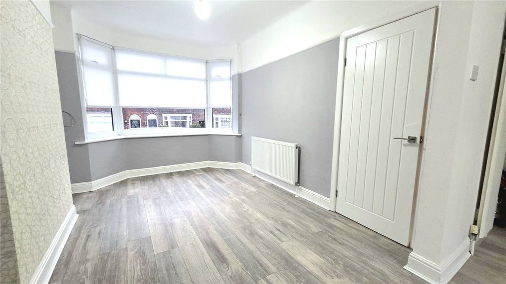 Property photo 2 of 15 Picture No. 38