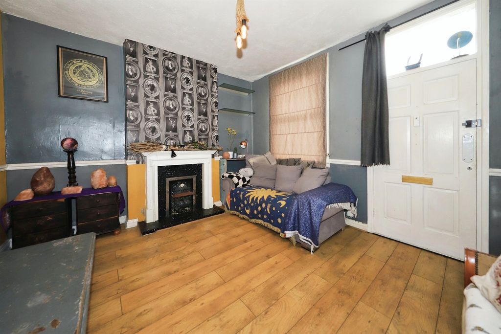 Property photo 3 of 16