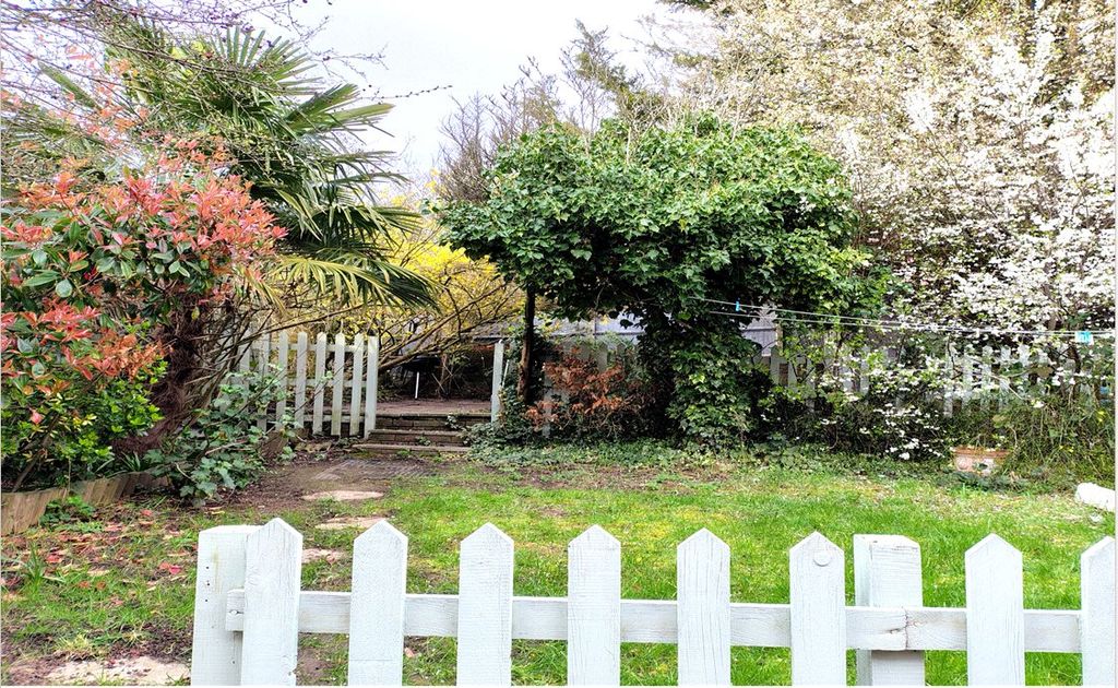 Property photo 3 of 20 Picture No. 22