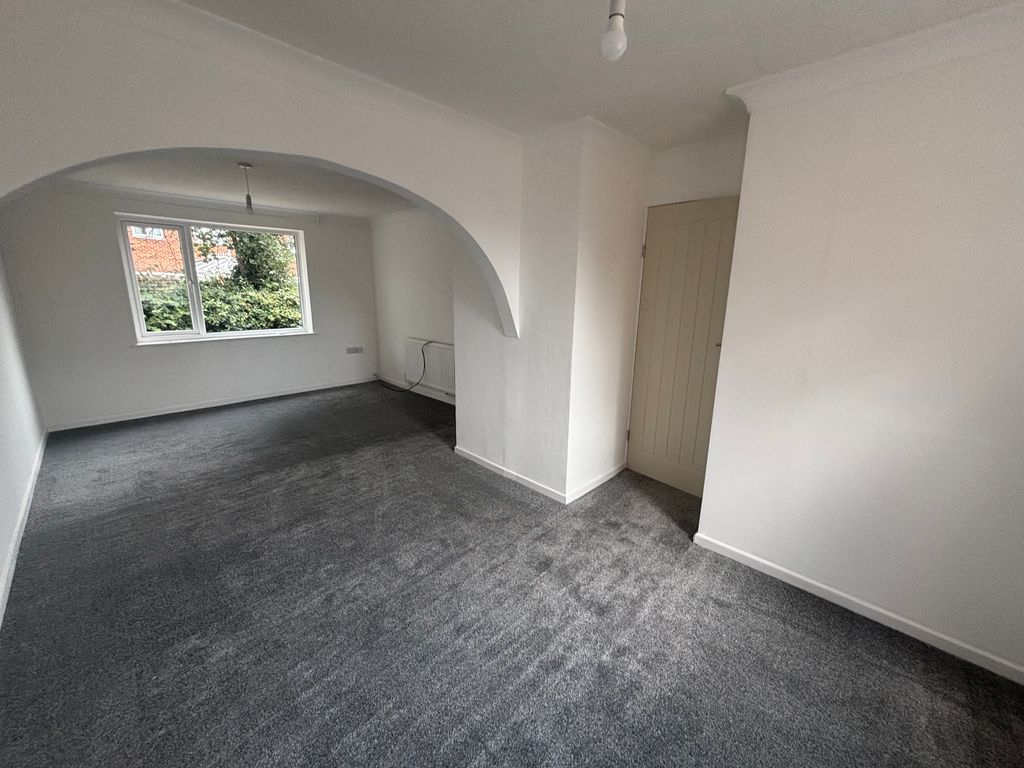 Property photo 2 of 11 Image