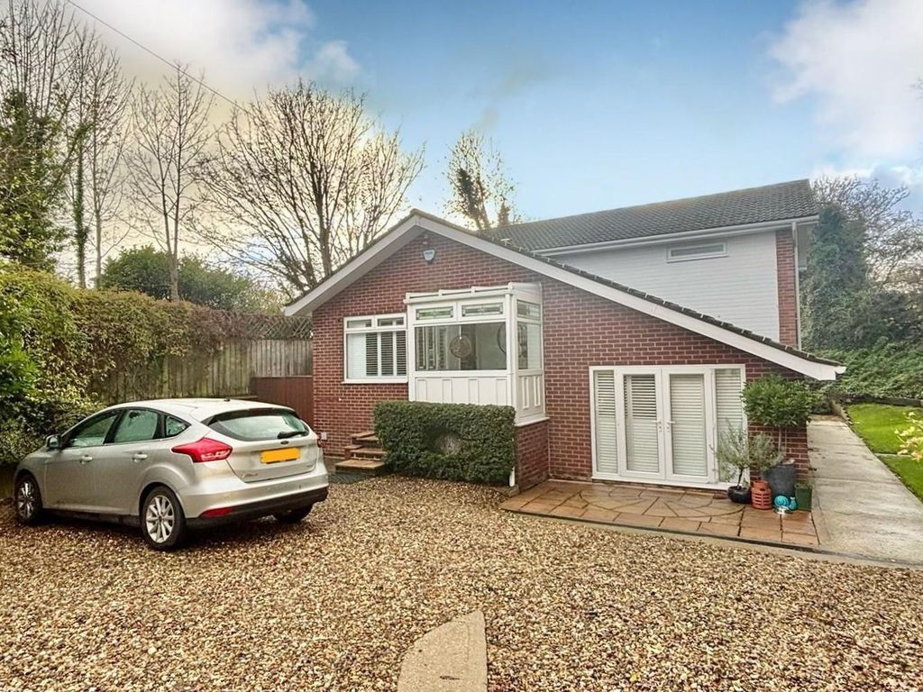 Property photo 3 of 43