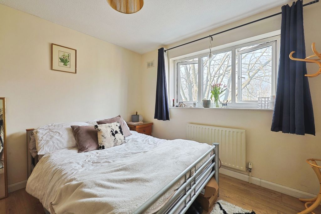 Property photo 3 of 18 Pbox-Img.Jpg