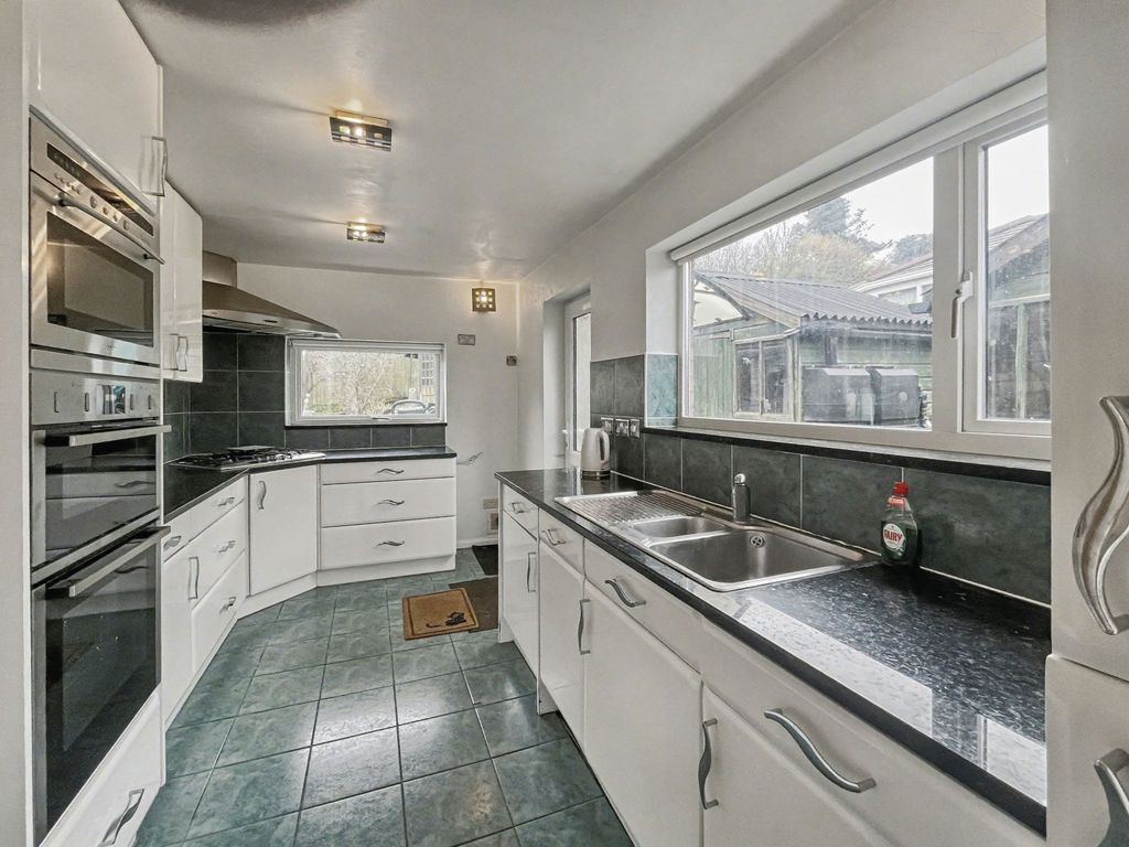 Property photo 3 of 17 Photo 10