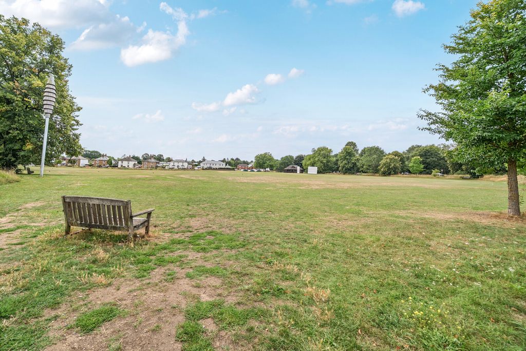 Property photo 3 of 16 1335246-2-6895E7B...
