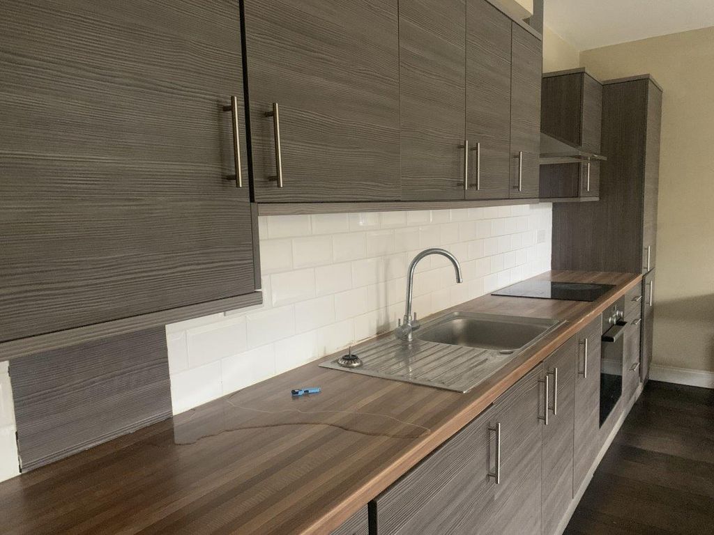 Property photo 2 of 3 C8541B2D-C684-4E5A-Aff7-888269Dfade3.Jpg