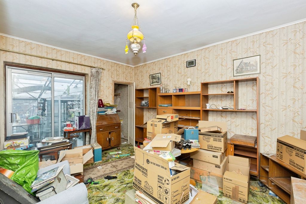 Property photo 1 of 19 Pbox-Img.Jpg