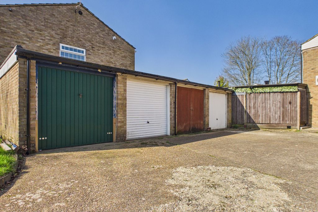 Property photo 3 of 30