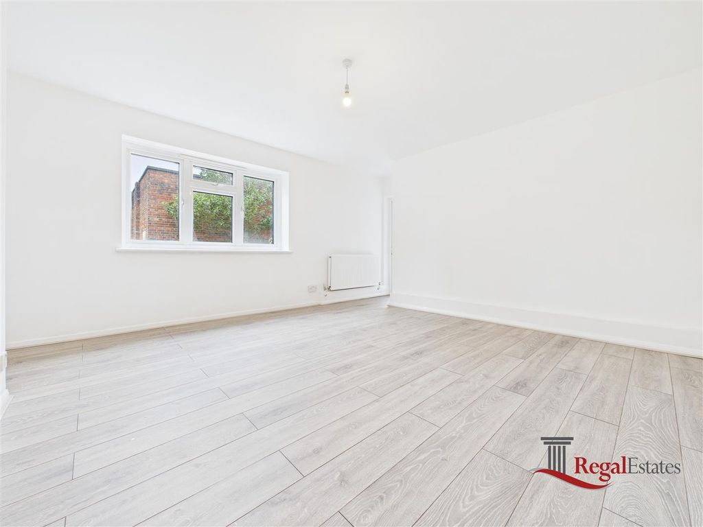 Property photo 1 of 6 Cam02489G0-Pr0221-Still002.Jpg