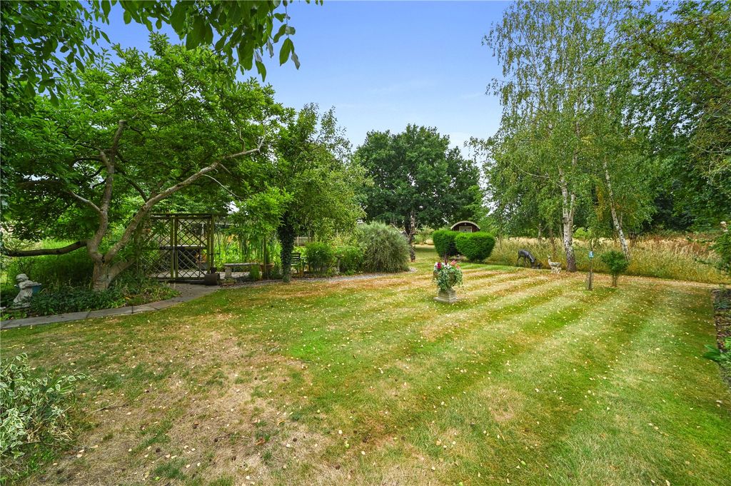Property photo 3 of 51 Garden