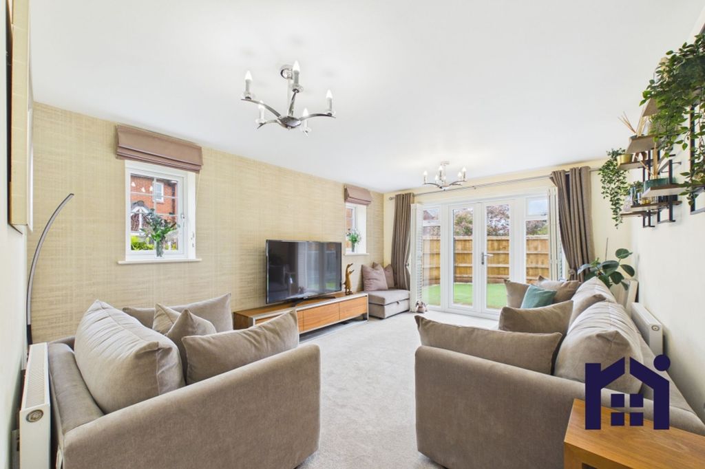 Property photo 3 of 36 Living Room