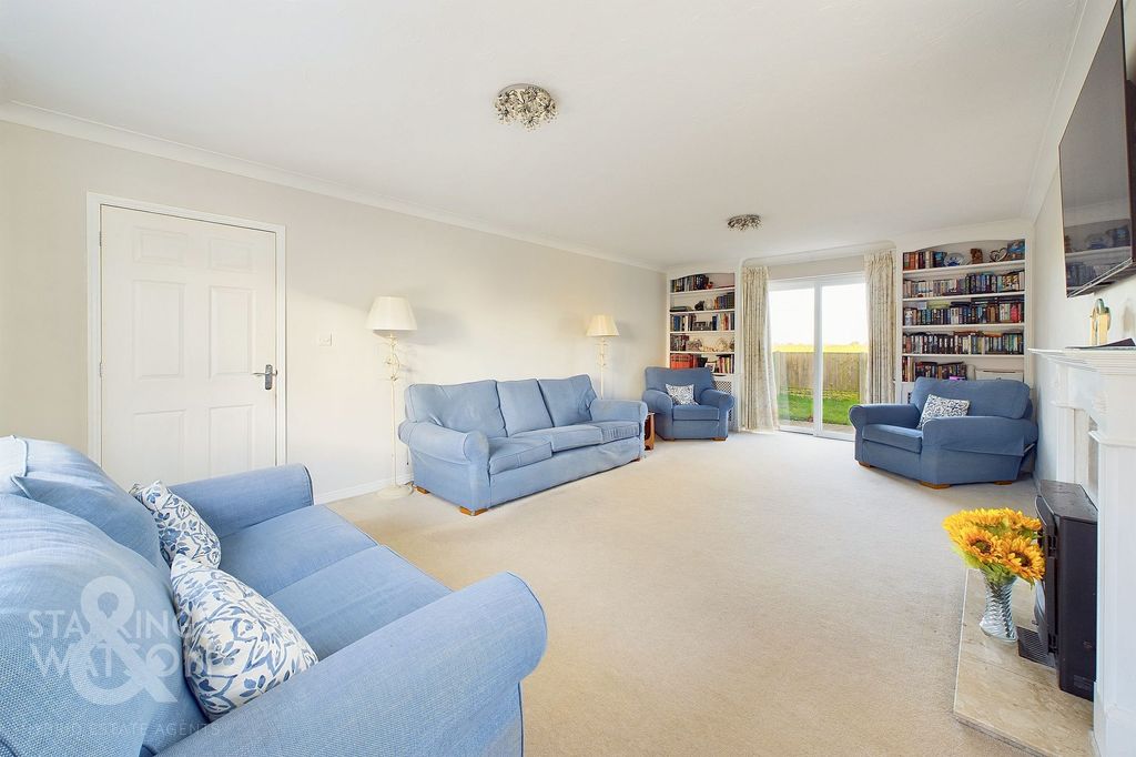 Property photo 2 of 29