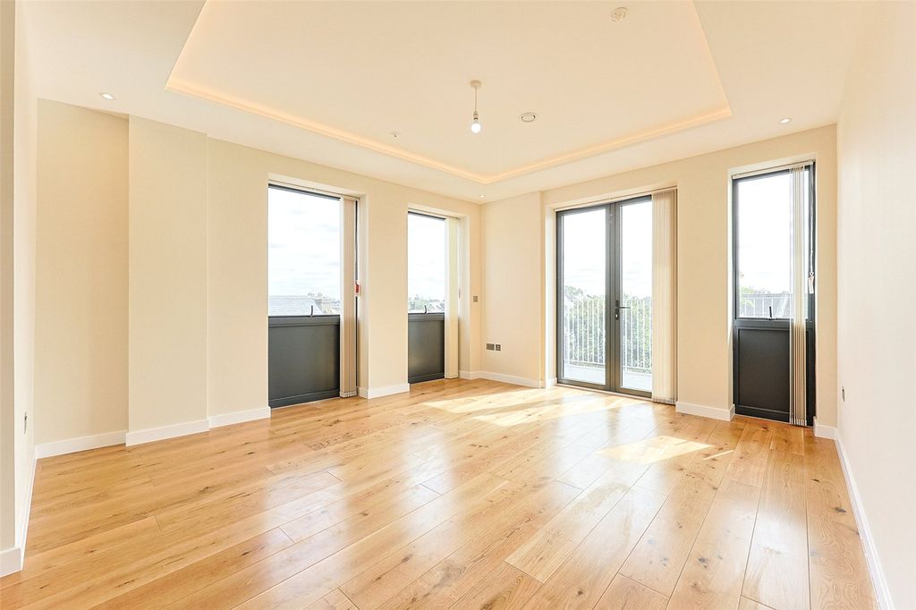 Property photo 2 of 11 Picture No. 03