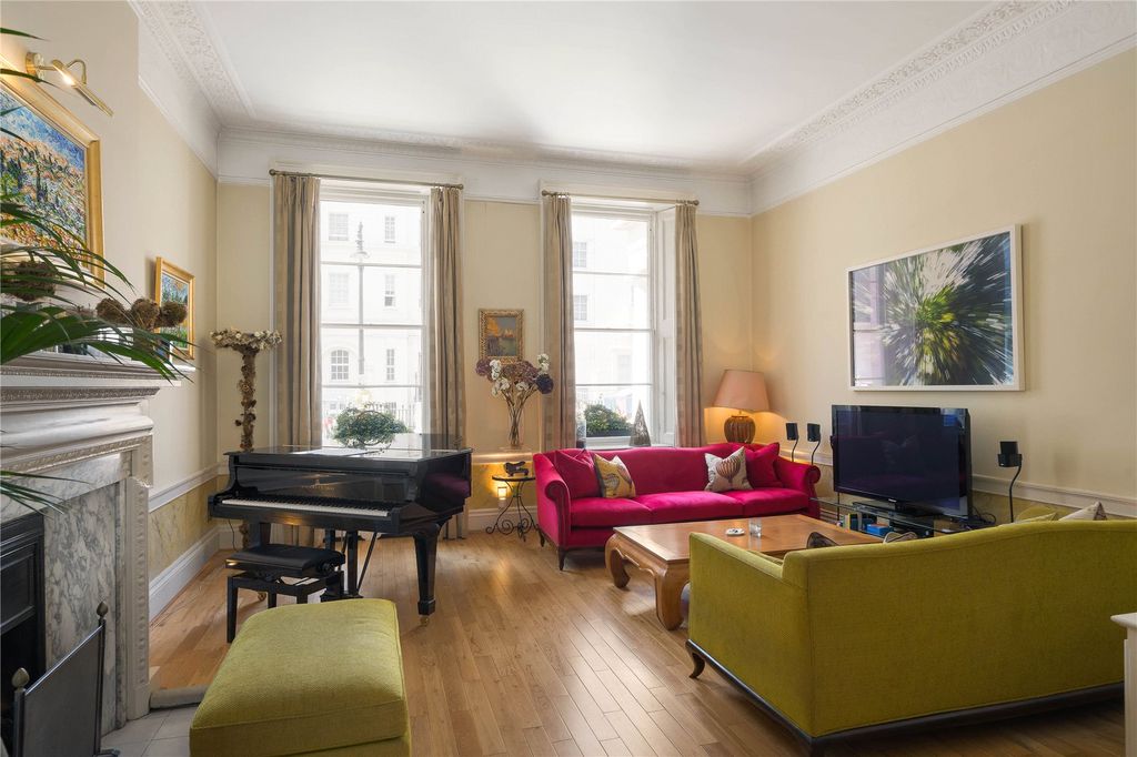 Property photo 1 of 13 Reception Room