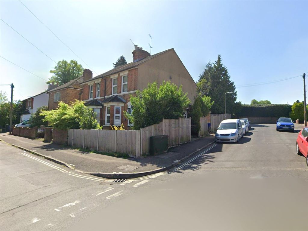 Property photo 1 of 8 Outside.Jpg