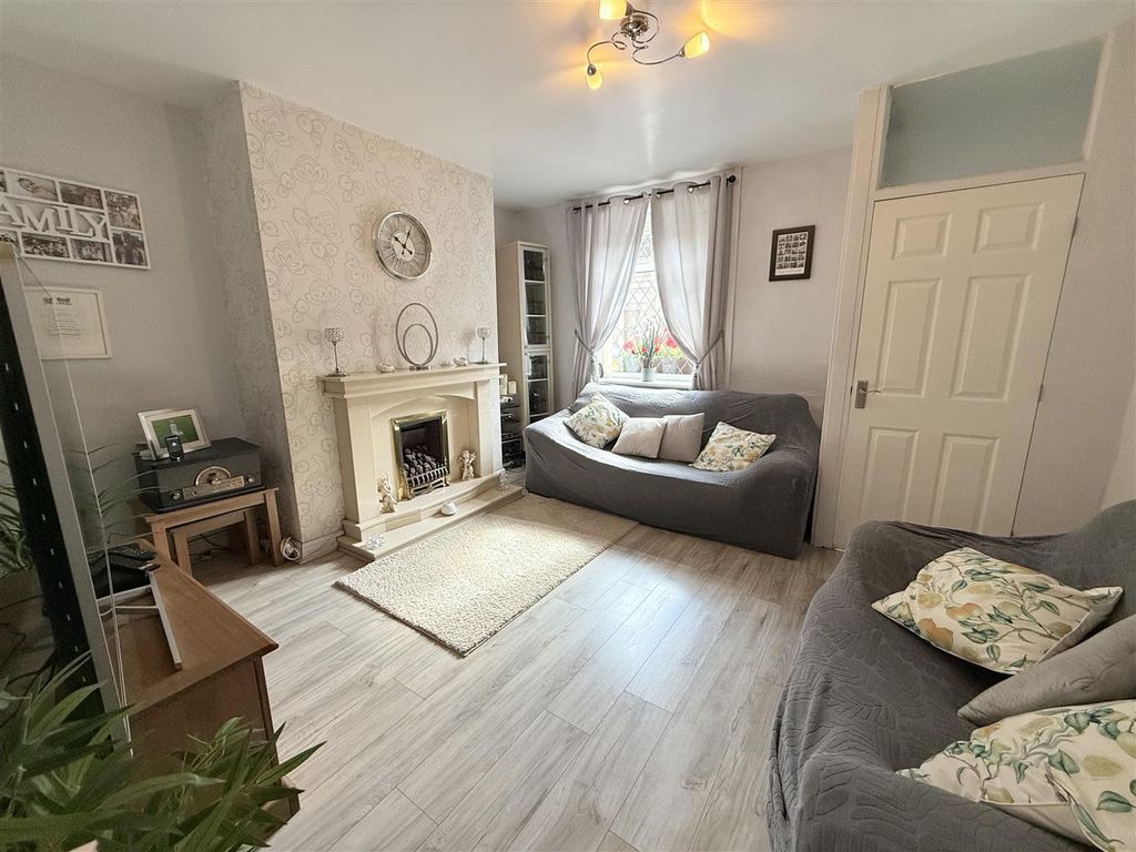 Property photo 3 of 16 Img_0942.Jpg