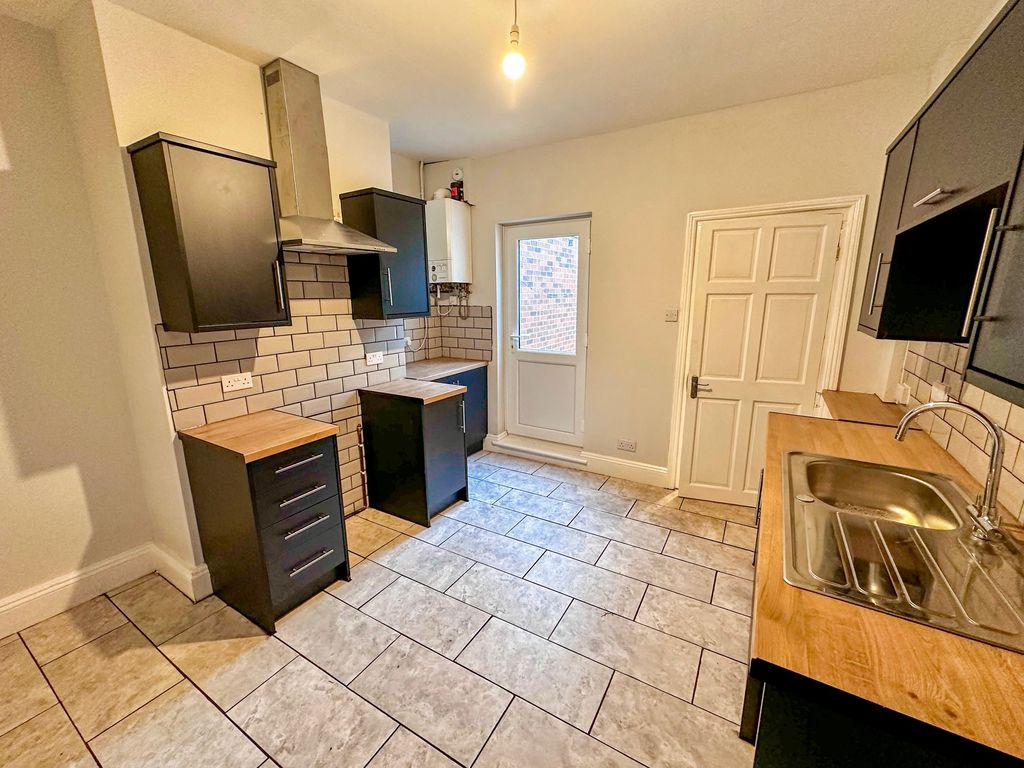 Property photo 1 of 16 Front