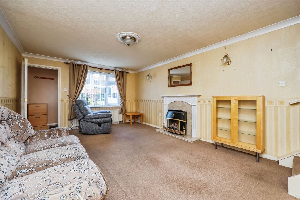 Property photo 3 of 15