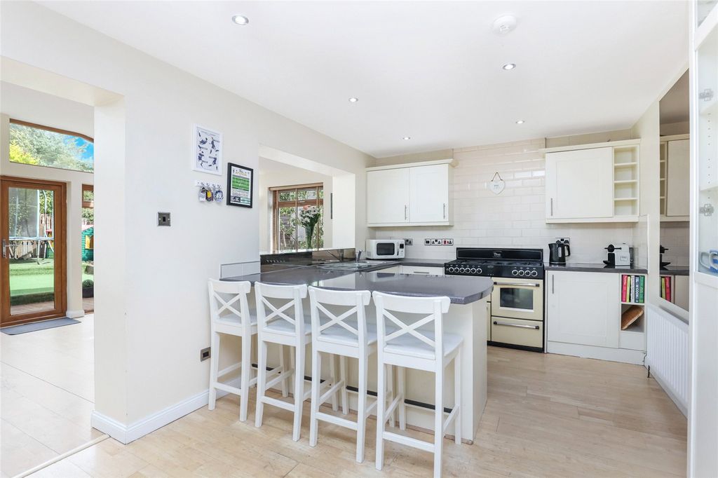Property photo 3 of 21 Picture No. 04