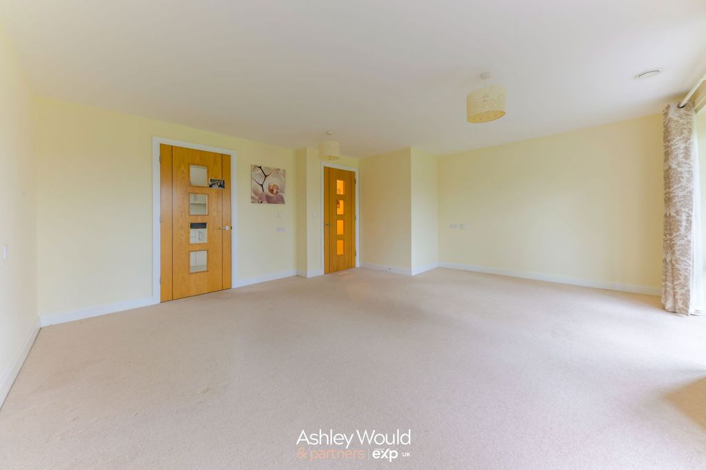Property photo 3 of 22