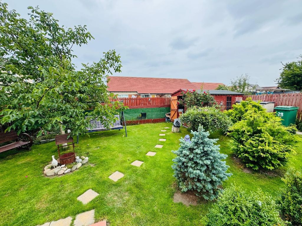 Property photo 2 of 8 Rear Garden