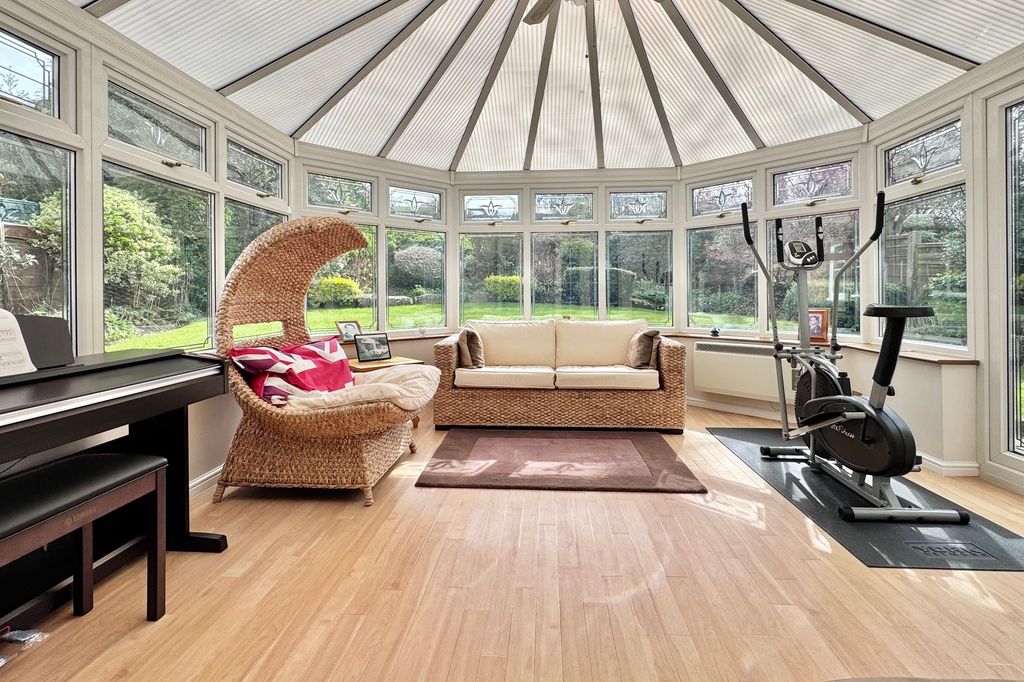 Additional image 15 of 4 bed detached house for saleHathersage Drive, Glossop SK13