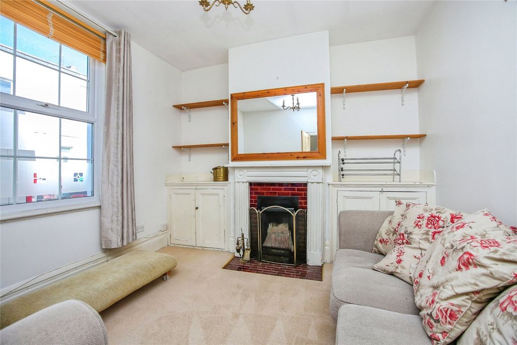 Property photo 3 of 12 Picture No. 24